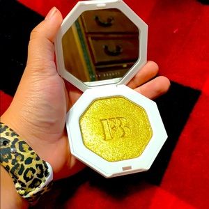 Fenty Beauty Killawatt Highlighter - Trophy Wife
